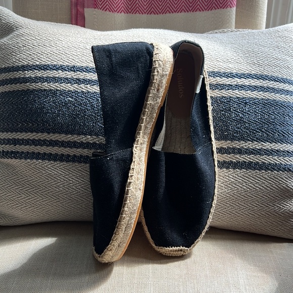 Brand New Soludos - Picture 3 of 4